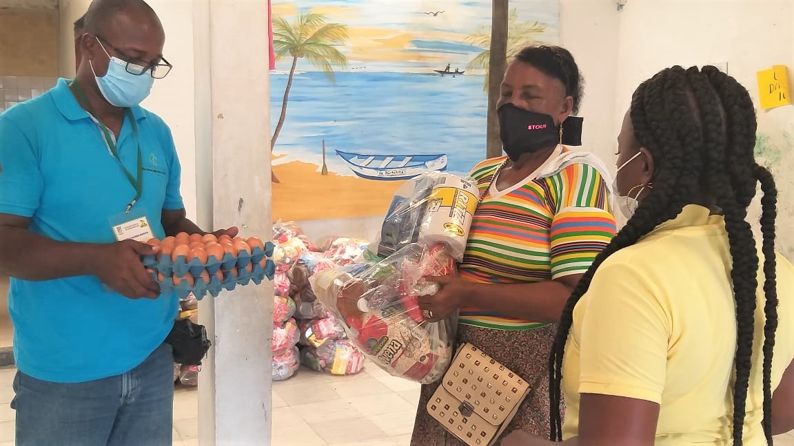 800 adultos mayores reciben apoyo de la Alcaldía Distrital de Buenaventura