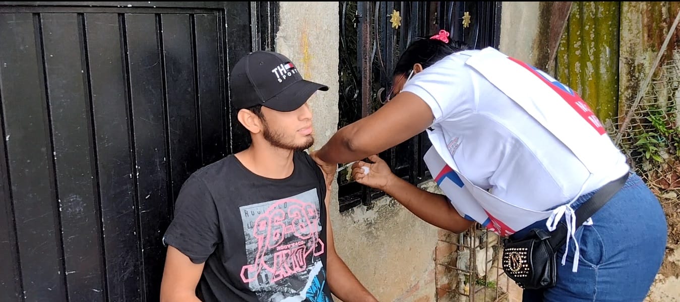 El Hospital Luis Ablanque de la Plata descentraliza la vacunación contra la COVID-19 en Buenaventura al iniciar por el barrio Vista Hermosa