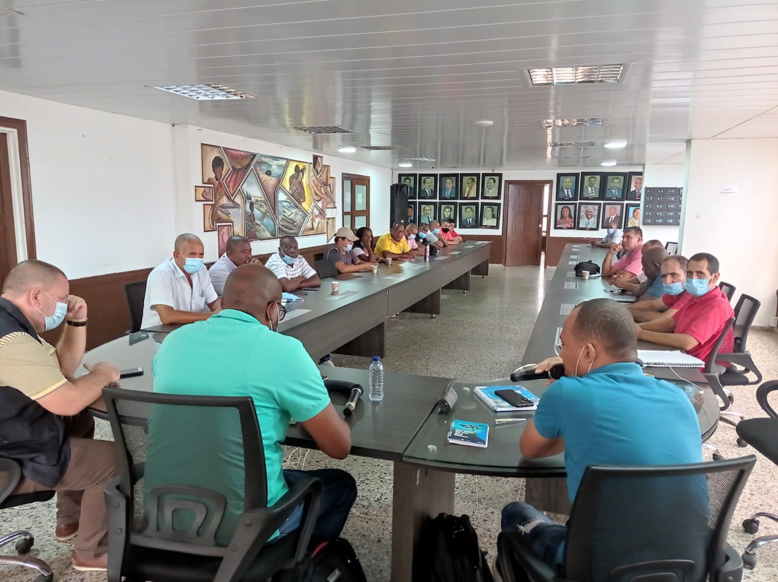 Alcalde Distrital de Buenaventura y Secretario de Tránsito definieron con gremio el incremento de $ 100 en la tarifa del transporte público de pasajeros