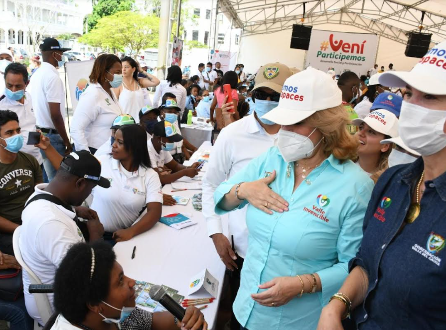 &lsquo;Vení Participemos Valle Invencible&rsquo; llegó con sus programas y oferta institucional a Buenaventura