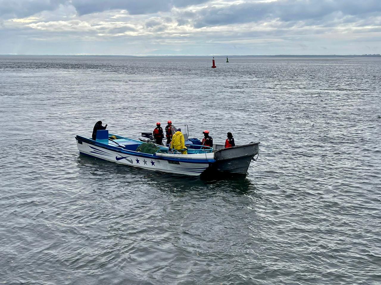 Fueron rescatados tres pescadores que se encontraban a la deriva en el pacífico nari&ntilde;ense