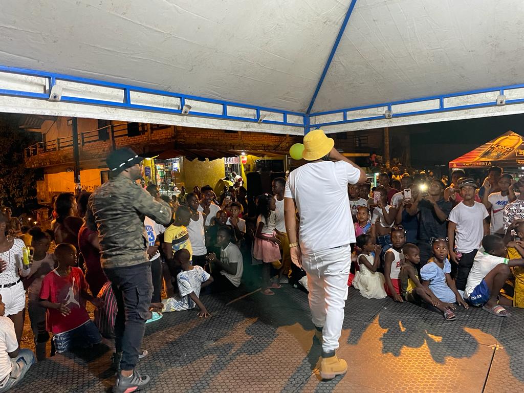 La comunidad del barrio Oriente en Buenaventura celebró sus 49 a&ntilde;os de fundación