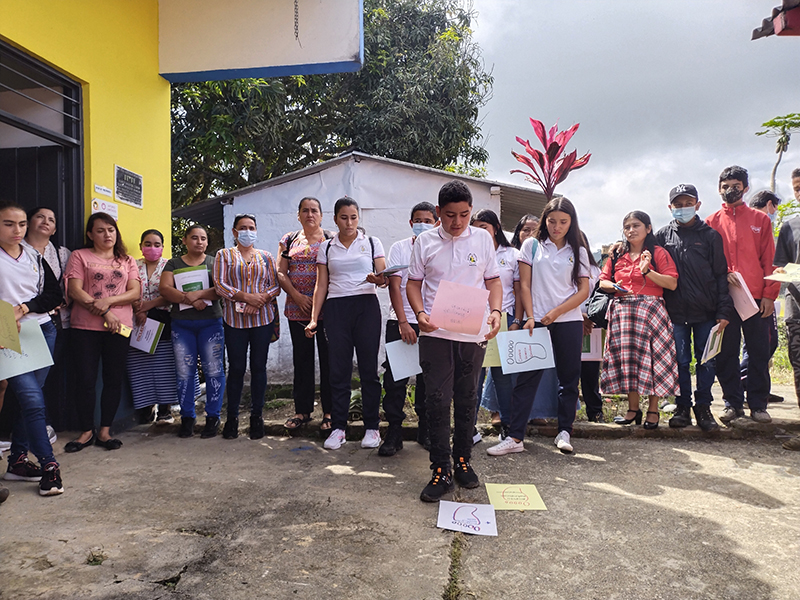 Jóvenes líderes de Cartago se gradúan de la Escuela Juvenil Delagente
