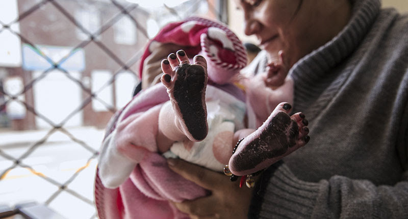 2.360 menores inscritos en el registro civil de nacimiento llevan como primer apellido el de su progenitora, tras un a&ntilde;o de la sanción de la Ley Aluna