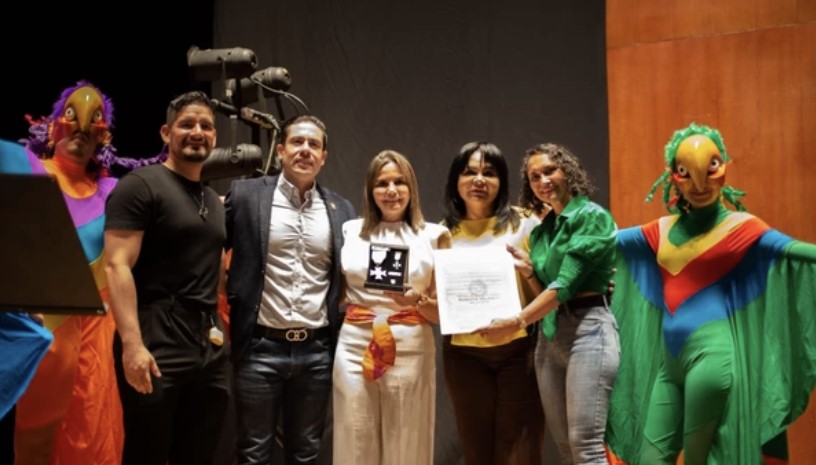 La Asamblea otorgó la Orden Independencia en grado &lsquo;Cruz de Caballero&rsquo; al Festival de Títeres &lsquo;Ruquita Velasco&rsquo;