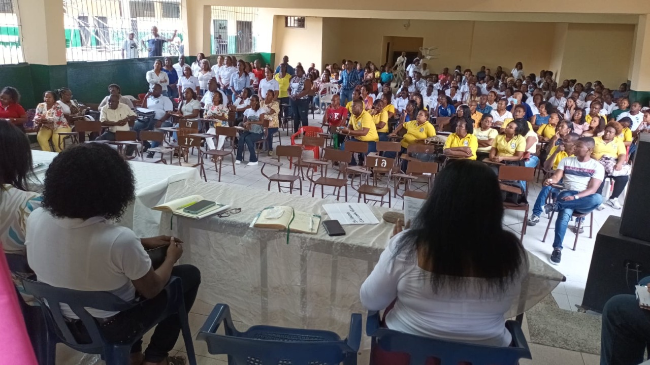 La Secretaría de Educación realizó el Primer Encuentro Zonal Etnoeducativo con rectores, coordinadores y docentes de Buenaventura