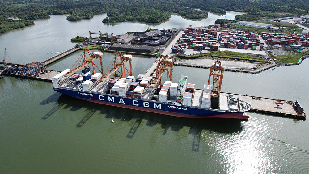 El Puerto Aguadulce recibió al buque CMA CGM Liberty, un hito en la sostenibilidad marítima con gas natural licuado