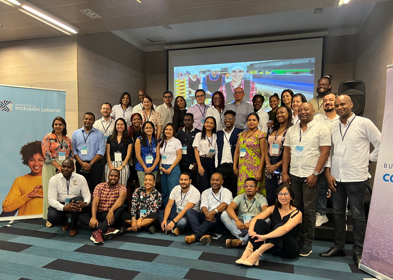 Encuentros por el Empleo Inclusivo en Buenaventura, trabajando juntos hacia un futuro laboral más equitativo