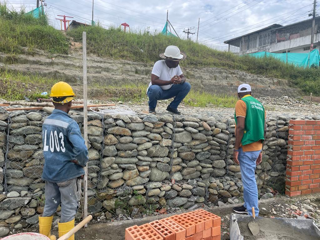 El Alcalde Distrital verificó avances en la construcción de escenarios deportivos en el Distrito Especial de Buenaventura