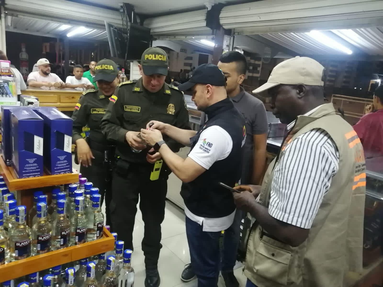 Aguardientes Antioque&ntilde;o, Amarillo y Caucano no tienen permiso de distribución en el Valle del Cauca