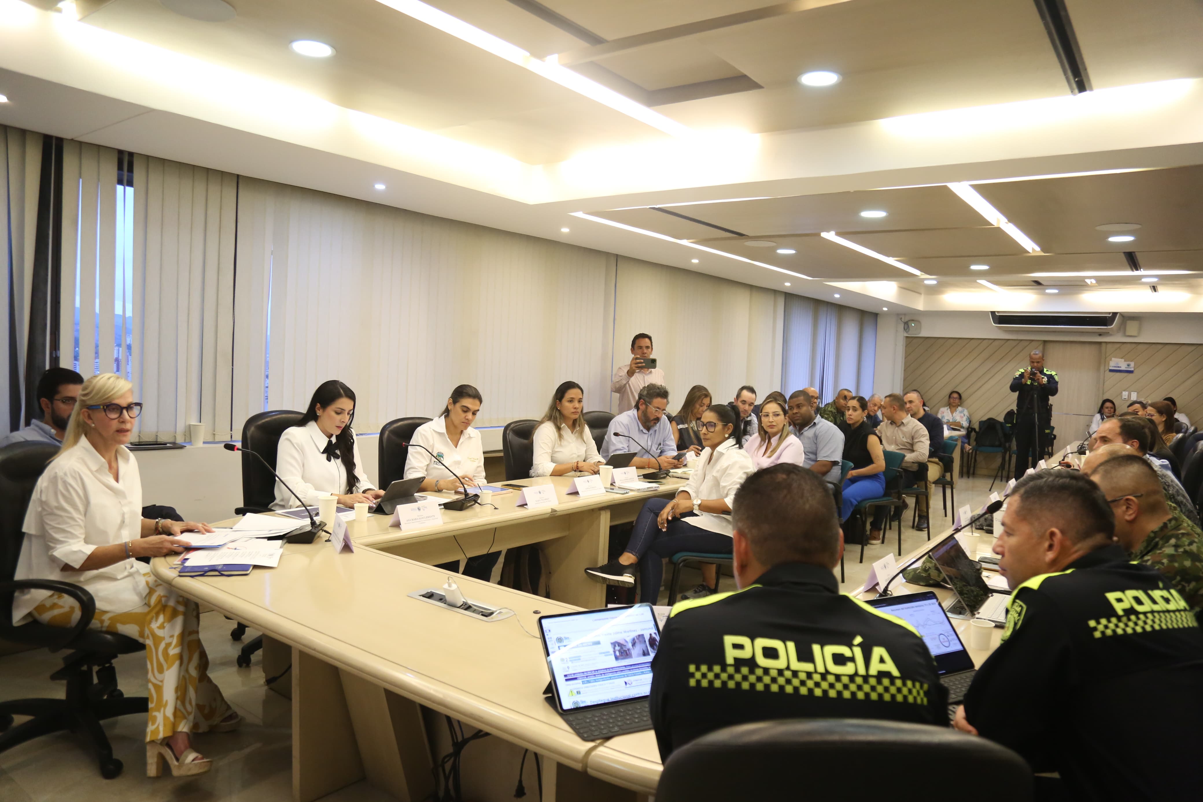 “No permitiremos que estas acciones se sigan presentando”: Gobernadora del Valle ante ataques en Jamundí y Dagua