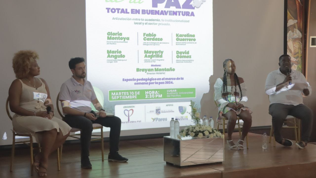 Se realizó en Buenaventura el foro denominado &lsquo;El Camino de la Paz Total&rsquo;