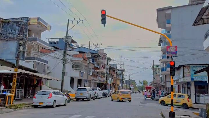 Con semáforos inteligentes la Alcaldía de Buenaventura busca mejorar la movilidad en el 2025
