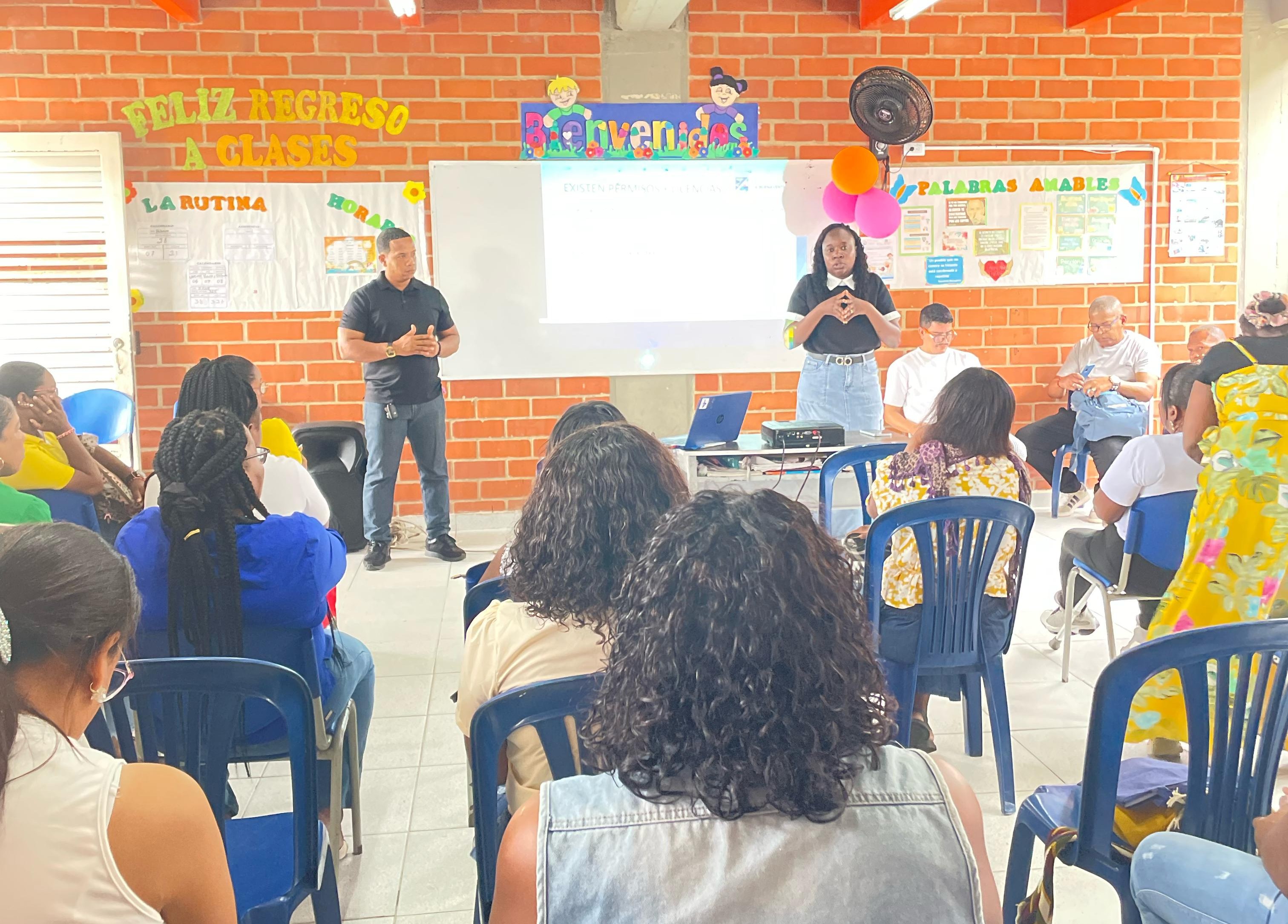 Capacitación en bienestar laboral para administrativos de la Secretaría de Etnoeducación de Buenaventura