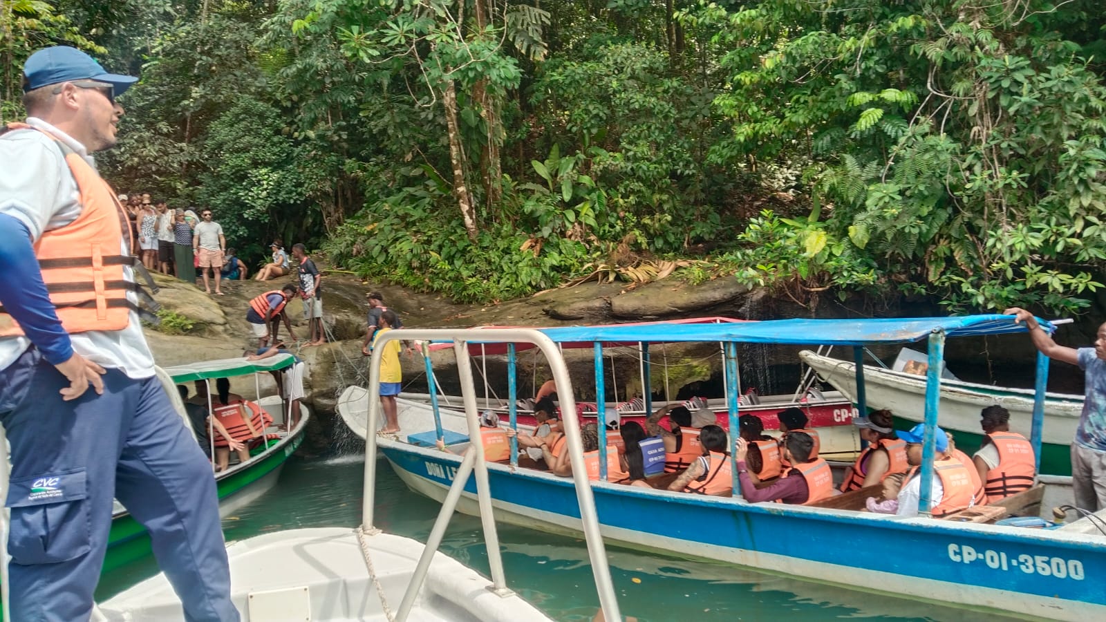La CVC refuerza controles en sitios de interés de Buenaventura para proteger la flora y fauna