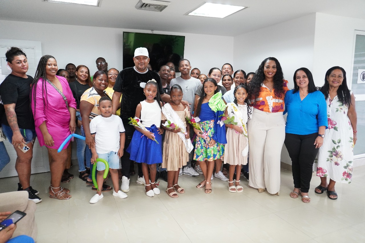 33 candidatas se inscribieron para los reinados Ni&ntilde;a y Se&ntilde;orita Buenaventura Folclor 2025