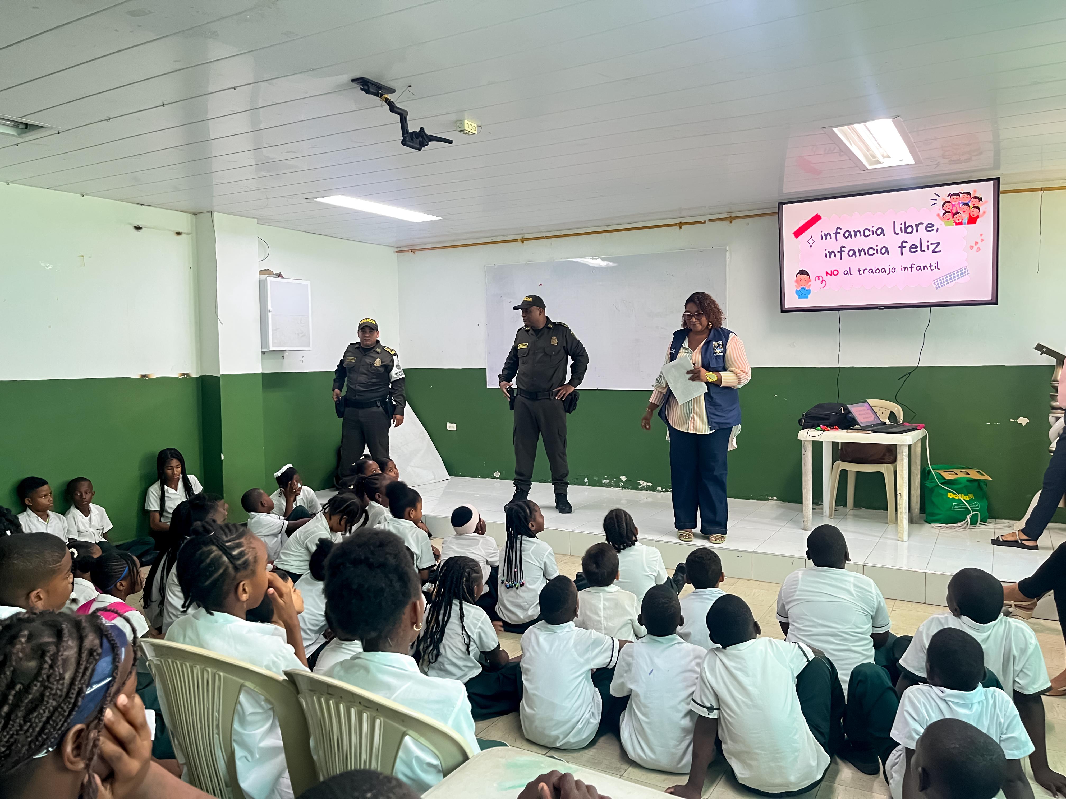 En Buenaventura se refuerza el compromiso contra el trabajo y maltrato infantil desde las aulas