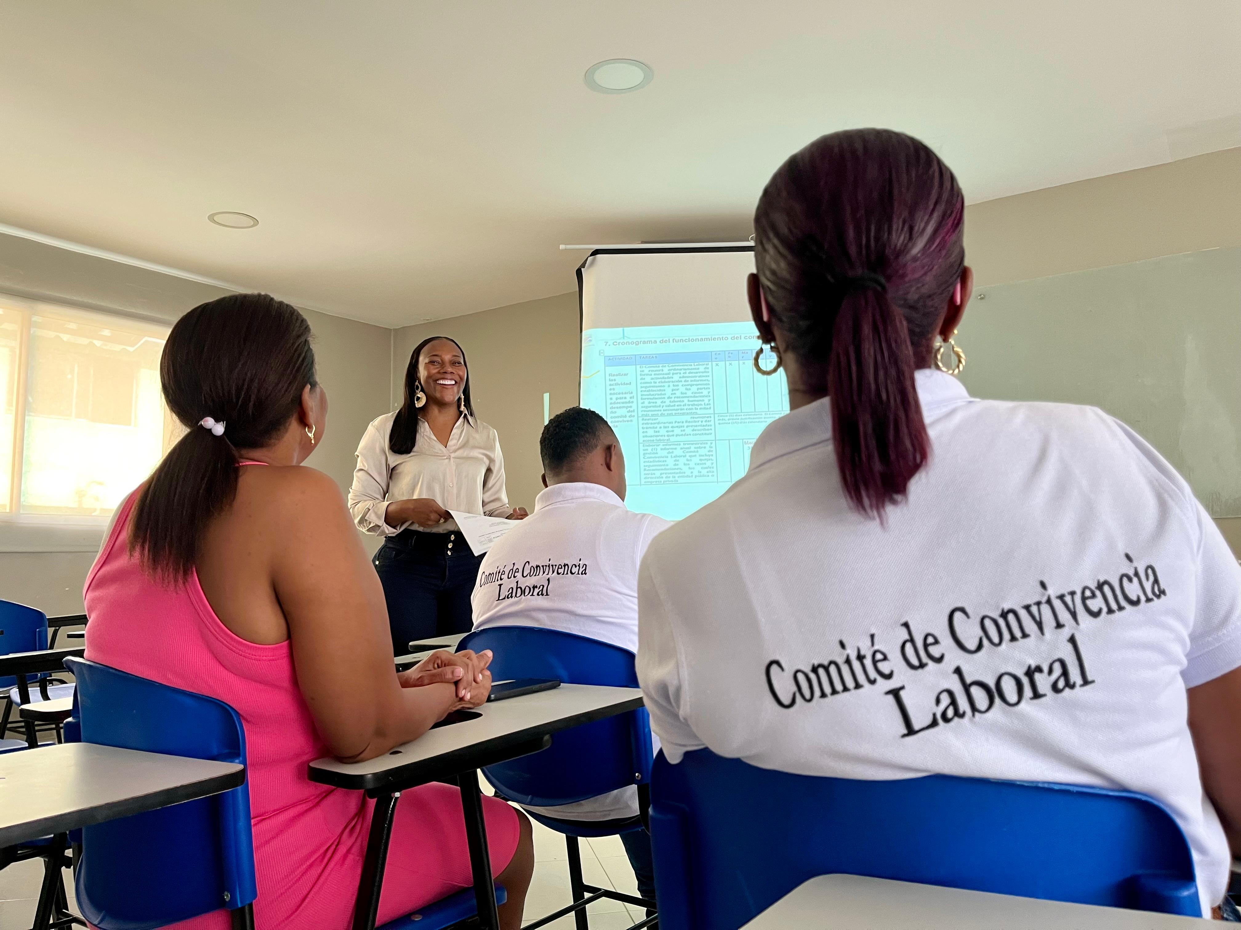 La Alcaldía Distrital de Buenaventura refuerza el Comité de Convivencia Laboral con jornadas de capacitación