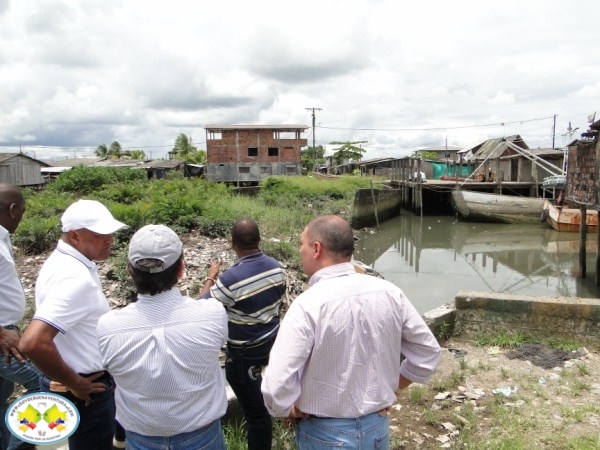 El alcalde y funcionarios de la gobernación hicieron recorrido por diferentes zonas de la ciudad donde se realizarán obras