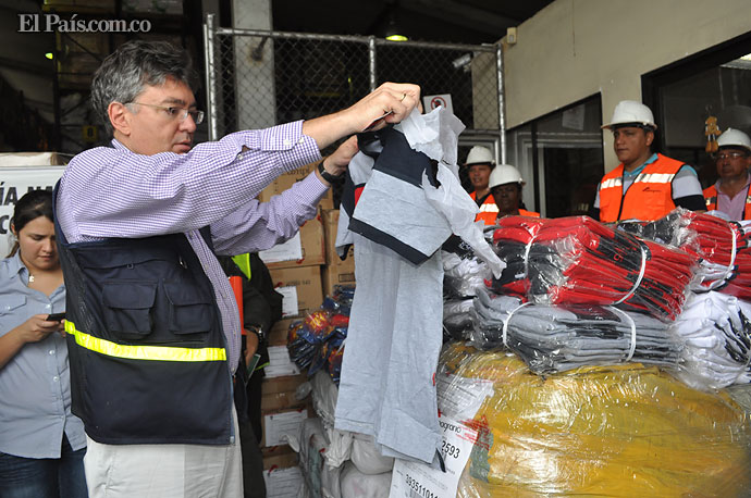 DIAN aprehende mercancía de contrabando avaluada en 30 mil millones de pesos