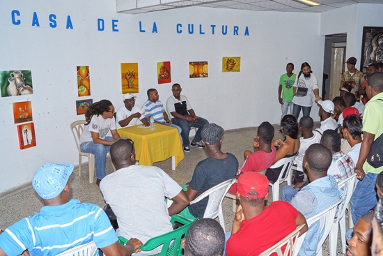 Todo listo para que los jóvenes se presenten en la Tarima Urbana en el marco del XXIX Festival Folclórico del Pacífico