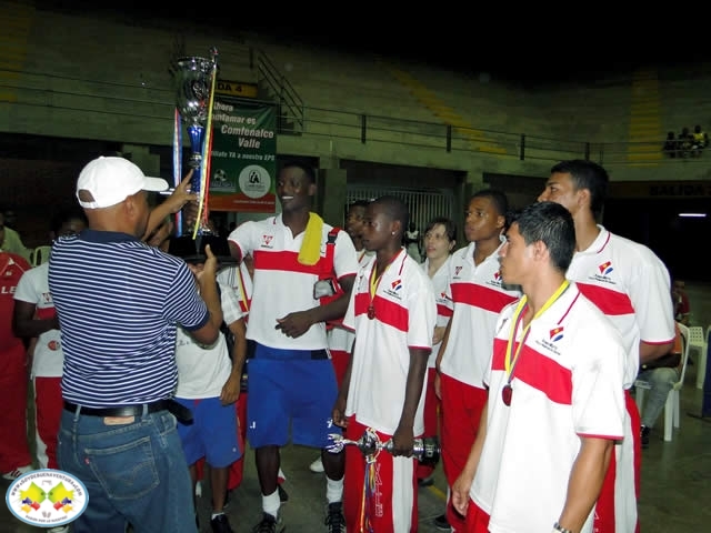 Valle se coronó campeón del Segundo Torneo Especial de Boxeo