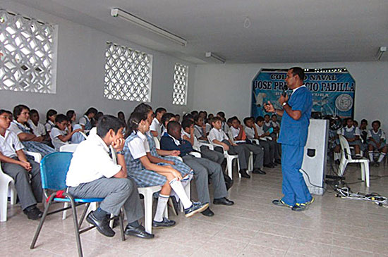 Inician campaña en colegios para disminuir los embarazos en adolescentes