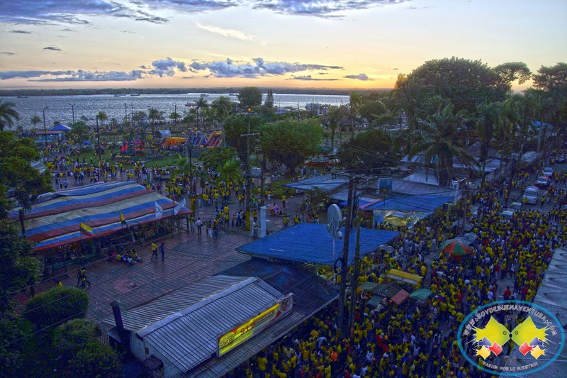 Bonaverenses celebran pasó de Colombia a cuartos de final del Mundial de Fútbol Brasil 2014