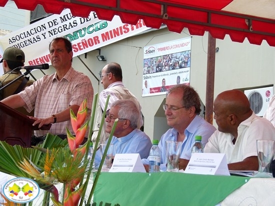 Ministro de Agricultura Juan Camilo Restrepo, lanzó convocatoria para la pesca artesanal