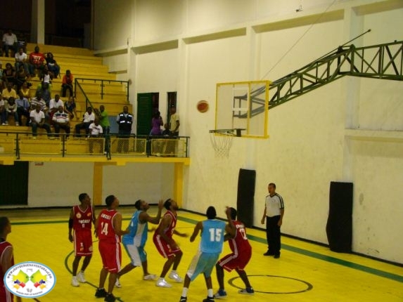 Bonaverense Stalin Ortiz gran figura en la final de Baloncesto Copa Fastbreak