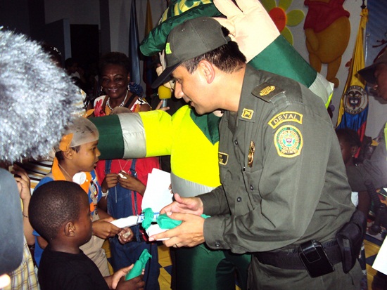 Se realizó la final del concurso, los niños, niñas y adolescentes cuentan con la Policía Nacional