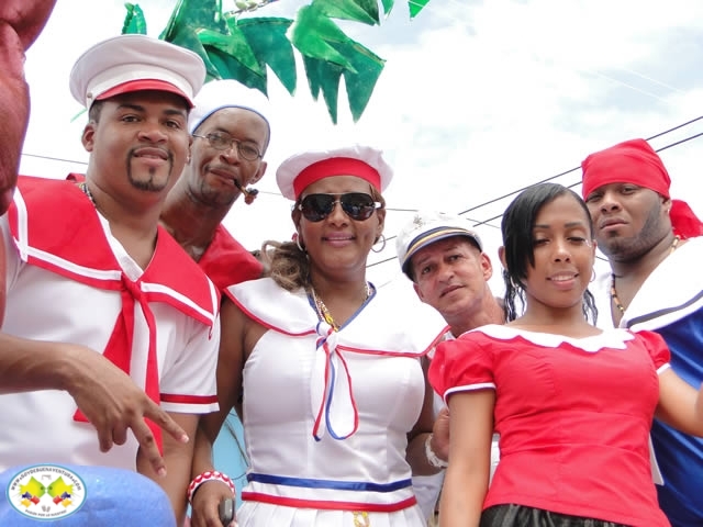 Con la Caravana de la Alegría y una jornada de salud en el barrio Muro Yusti la Gestora Social conmemoró el mes del niño
