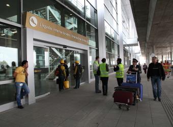 Claro tiene bloqueado a Tigo en nueva terminal de Eldorado