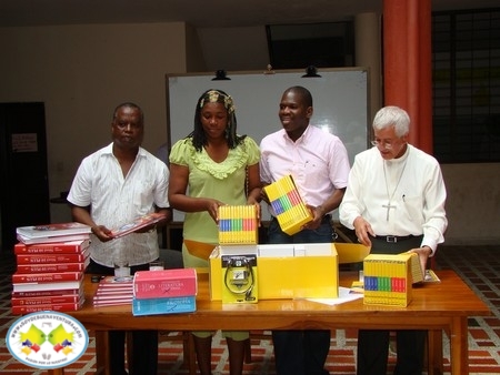LA SECRETARÍA DE EDUCACIÓN ENTREGÓ 19 BIBLIOTECAS A LAS INSTITUCIONES EDUCATIVAS DE LA ZONA RURAL Y URBANA DE LA CIUDAD
