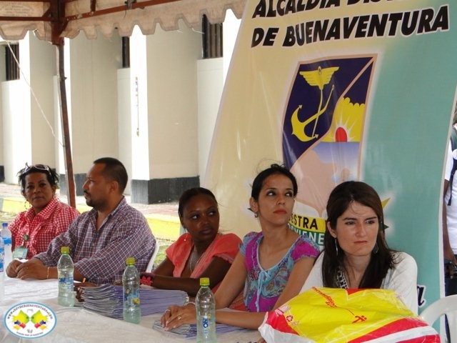 La alcaldía cumplió con la entrega de 200 títulos de propiedad a igual número de familias en la ciudad