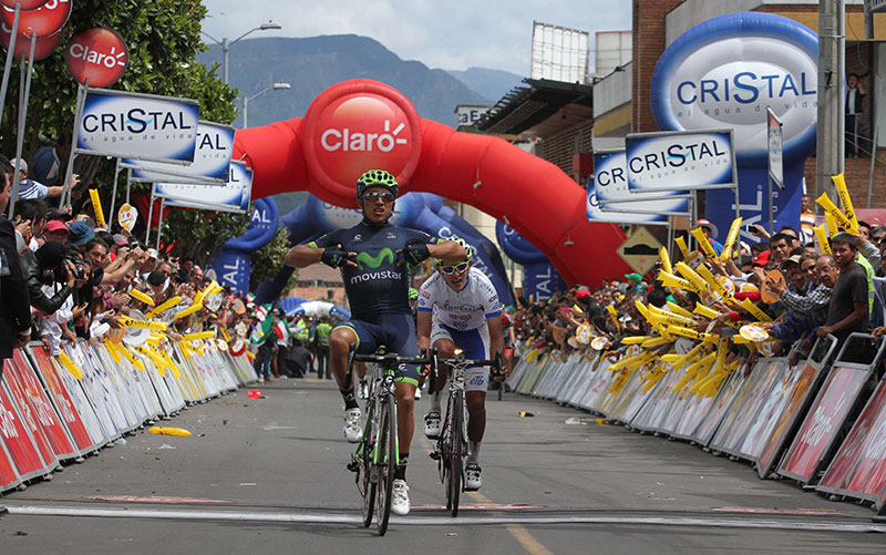 El ecuatoriano Byron Guama de Movistar, levantó los brazos en Zipaquirá al ganar la cuarta etapa del Clásico RCN