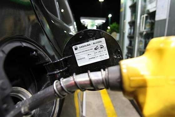 Mantendrán estables precios de la gasolina y Acpm durante septiembre, anunció el Ministerio de Minas