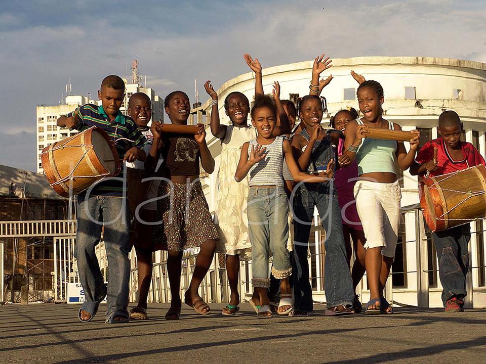 Jorge Idárraga ya expone sus fotografías en el marco del Festival del Caribe en Santiago de Cuba