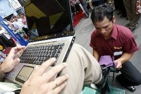 Los lustrabotas ofrecen servicios de internet