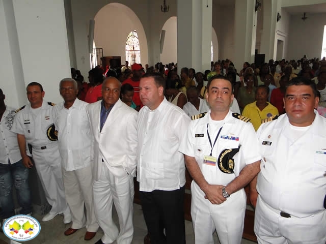 La comunidad asistió masivamente a la Misa Concelebrada por los 470 años de la ciudad, en la catedral se premió a los mejores de la balsada