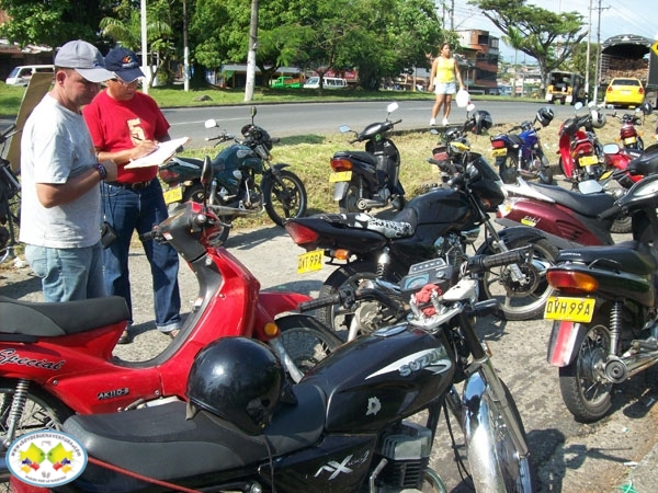 La Secretaría de Tránsito  y la Policía Nacional fortalecerán los controles para hacer cumplir la restricción de motos los fines de semana