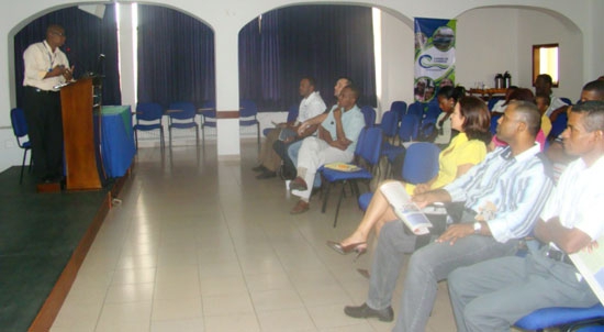 Cámara de Comercio de Buenaventura presentó detalles de los estudios sobre desempleo y servicios públicos en la ciudad