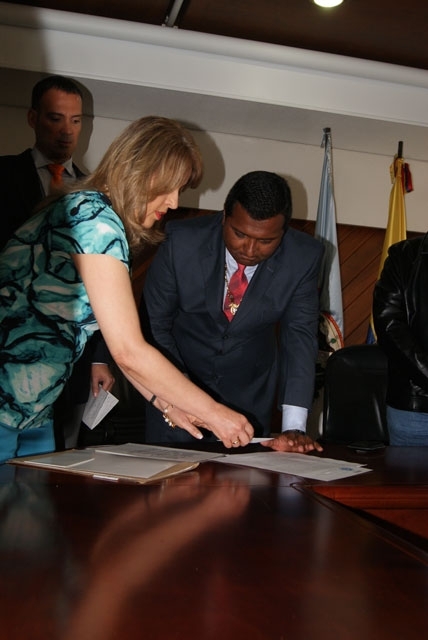 Víctor Manuel Salcedo se posesionó como Gobernador designado del Valle del Cauca