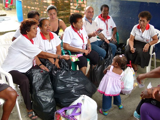 Pastoral Penitenciaria realizó entrega de regalos a hijos de internos de la cárcel local