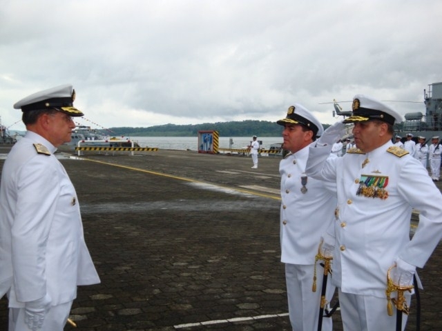 La Fuerza Naval del Pacífico se llena de orgullo  al efectuar uno de los relevos más significativos para su tripulación