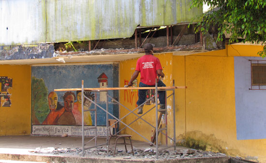 Avanzan trabajos de reparación de la Casa de la Cultura Margarita Hurtado
