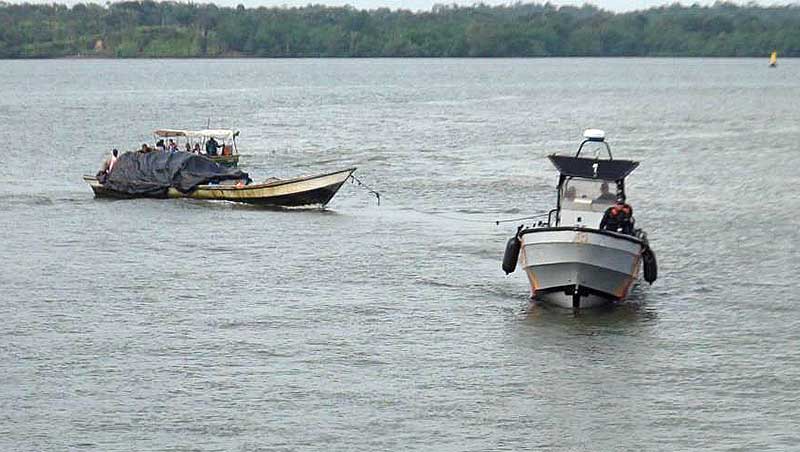 Ya son seis personas rescatadas en las últimas horas por la Armada Nacional en aguas del pacífico