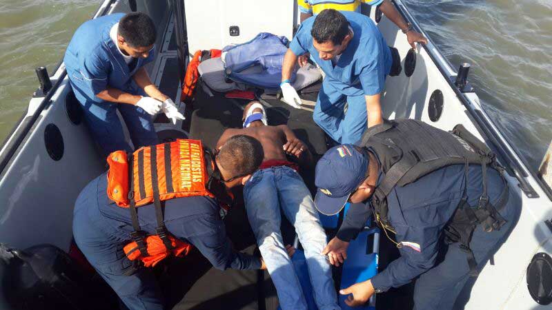 Armada Nacional rescata a 20 turistas en la bahía de Buenaventura