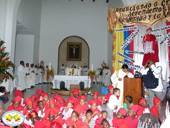 Asistencia masiva a la procesión con San Buenaventura