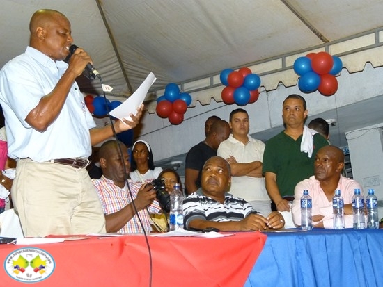El lanzamiento de la campaña y el puerta a puerta de la Comuna 11 fueron los eventos centrales de Héctor Copete durante este fin de semana